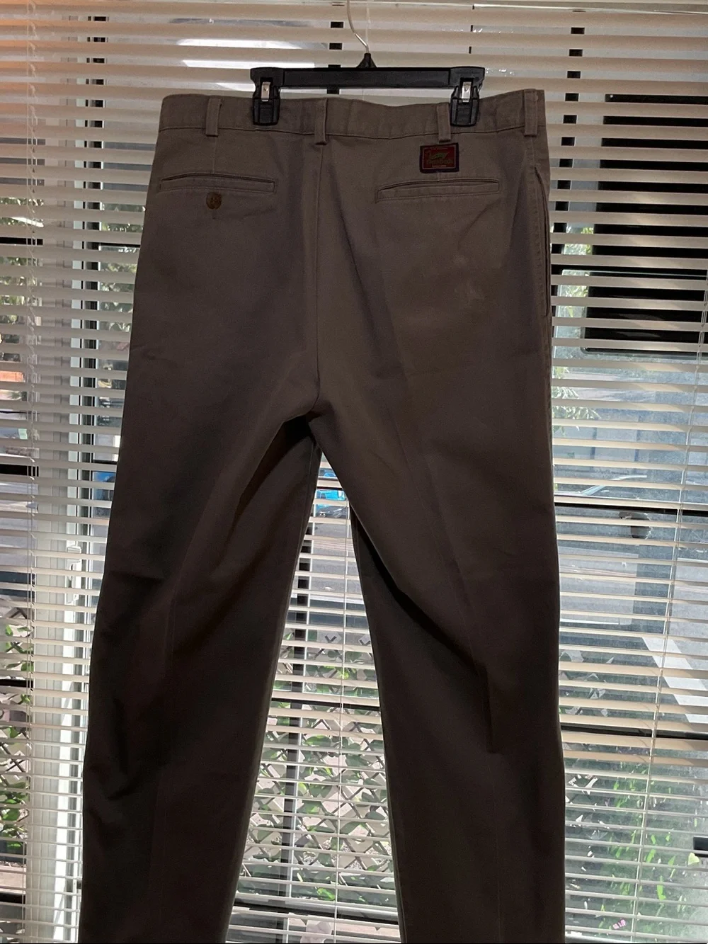 Men's Pleated Dress Pants in Brown - Classic Tailored Style